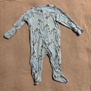 Old Navy Blue Giraffe Print Footed One Piece